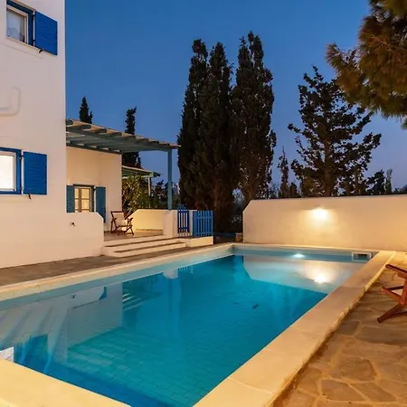 Alyki's Family Pool